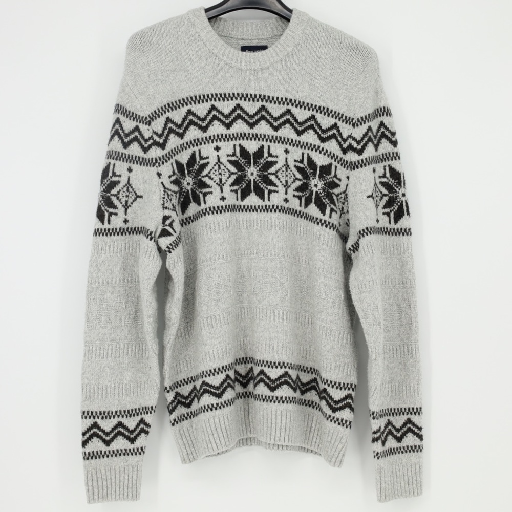 ABERCROMBIE & FITCH Snowflake Sweater‎